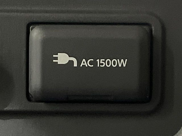 【1500Wアクセサリーコンセント】消費電力1500Wまでの家電が使えます。キャンプやスポーツ・アウトドアでのアクティビティはもちろん、災害・停電の際に大活躍♪