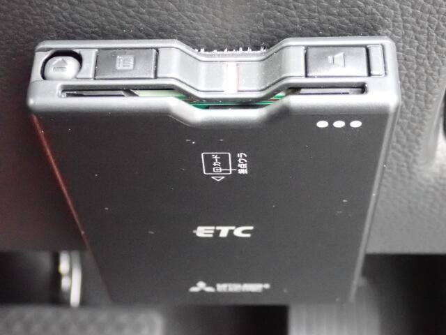ETCも装備しています。ノンストップで料金所を通過できます。うれしい装備ですよね。