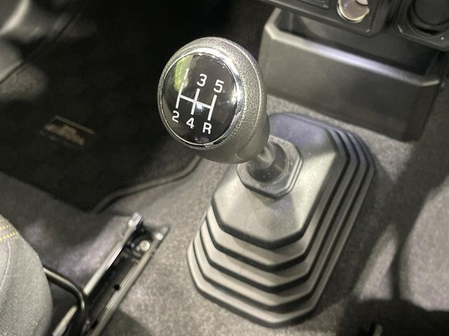 ジムニーシエラ1.5 JC 4WD