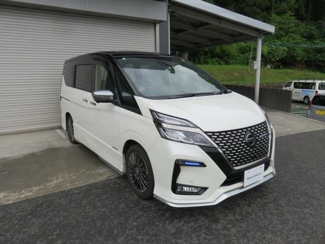 セレナ2.0 AUTECH セーフティパッケージ