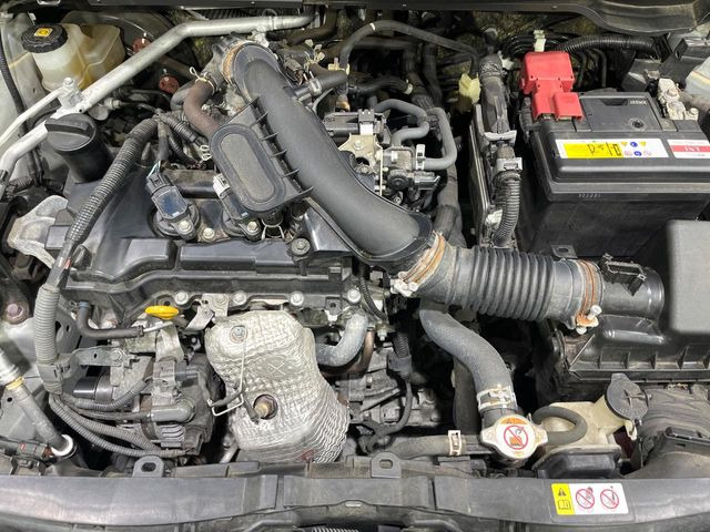 親切・丁寧な専門メカニックスタッフが応対!・車検・点検整備・事故等の修理などアフターサービスも安心。お車のカスタマイズもネクステージのサービススタッフまでご相談ください!