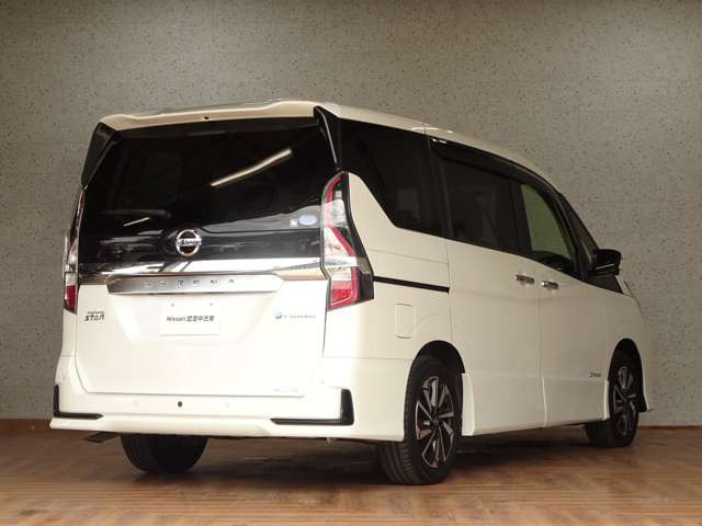 セレナ1.2 e-POWER ハイウェイスターV