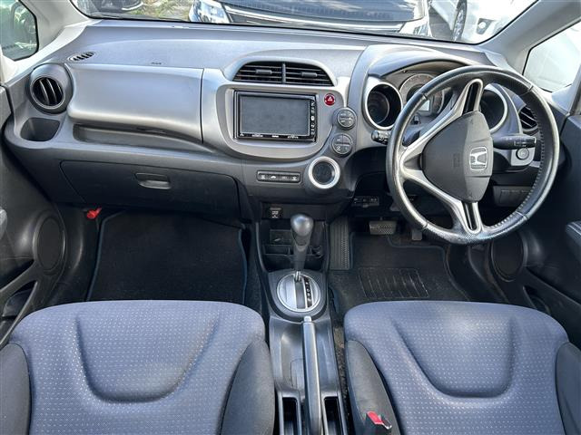 フィット1.3 L