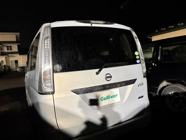 セレナ2.0 ハイウェイスター S-HYBRID Vセレクション