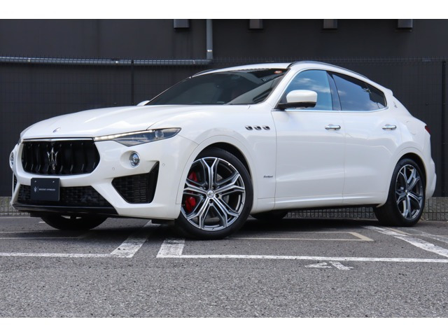 レヴァンテグランスポーツ ディーゼル 4WD