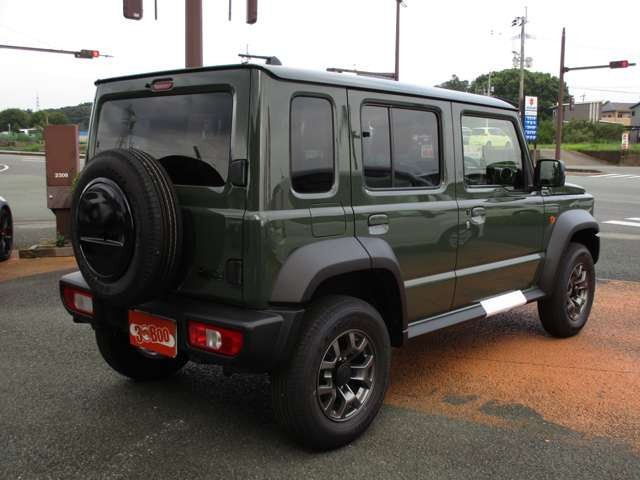 登録済未使用車・MC後2型・デュアルセンサーブレーキサポート?・アダプティブクルーズ(全車速追従機能付)・純正15AW・シートヒーター・LEDヘッドライト