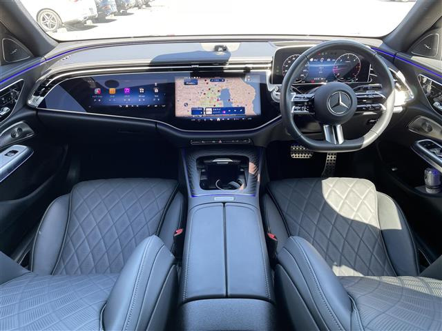 EクラスE220d アバンギャルド AMGライン
