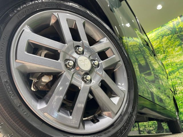 �y����15�C���`�A���~�z�C�[���z�O�ςɃ}�b�`���������A���~�z�C�[���𑕒����Ă���܂��B�e��ЊO�A���~�z�C�[����A�X�^�b�h���X�^�C�����戵�����Ă���܂��B���񂲑��k����������