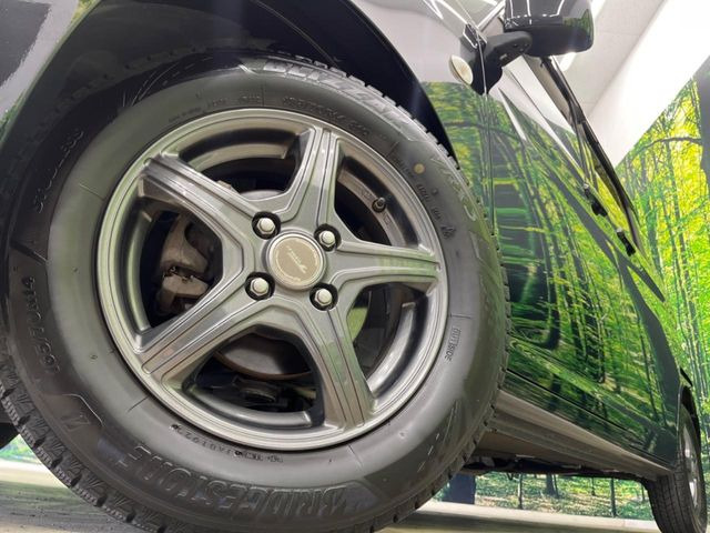 �y14�C���`�A���~�z�C�[���z�O�ςɃ}�b�`�����A���~�z�C�[���𑕒����Ă���܂��B�e��A���~�z�C�[����A�X�^�b�h���X�^�C�����戵�����Ă���܂��B���񂲑��k����������