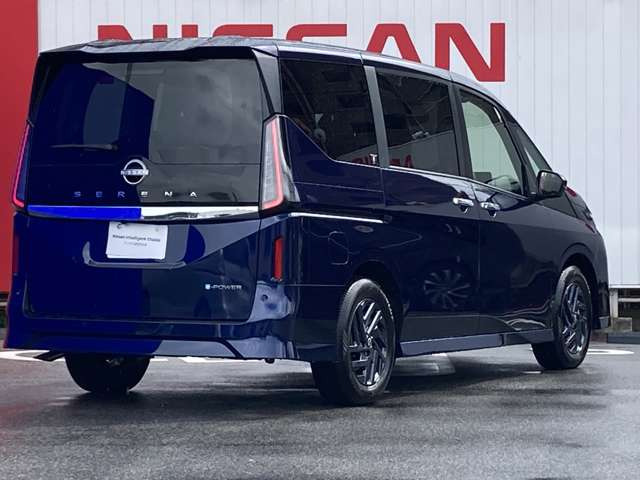 セレナ1.4 e-POWER ハイウェイスターV