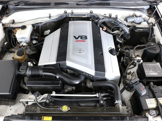 ランドクルーザー1004.7 VXリミテッド 4WD