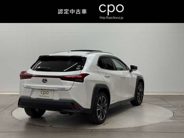 UX250h バージョンL 4WD