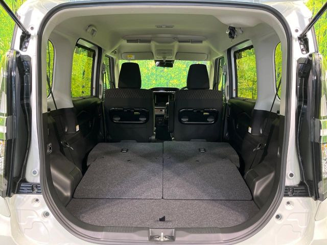 普段のお買い物や通勤、送迎等に十分な荷室スペースを確保しております。セカンドシートを倒すと、大きな荷物の積載も可能です♪