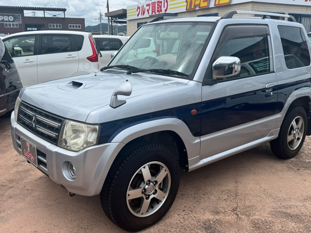 パジェロミニエクシード 4WD