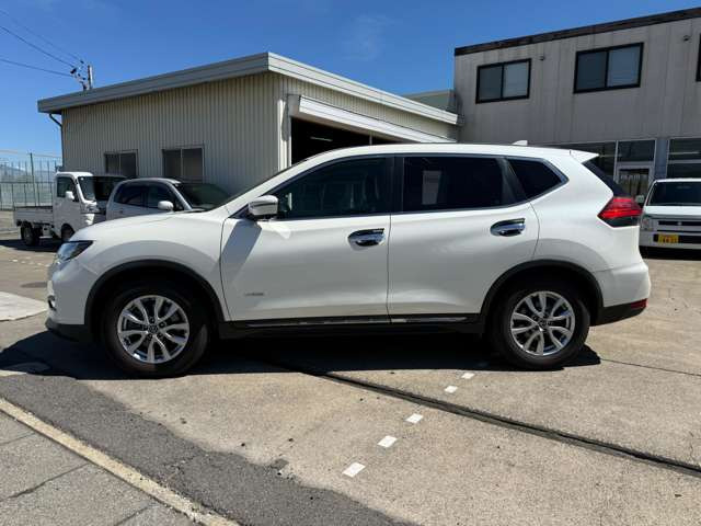 エクストレイル2.0 20Xi ハイブリッド 4WD