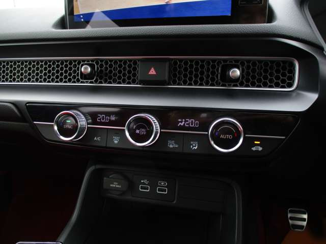 純正ナビ・Carplay/AndoroidAuto・フルセグ・Bカメラ・360&deg;ドラレコ・ビルトインETC2.0・純正19AW・CMBS・LKA・BSM・ソナー