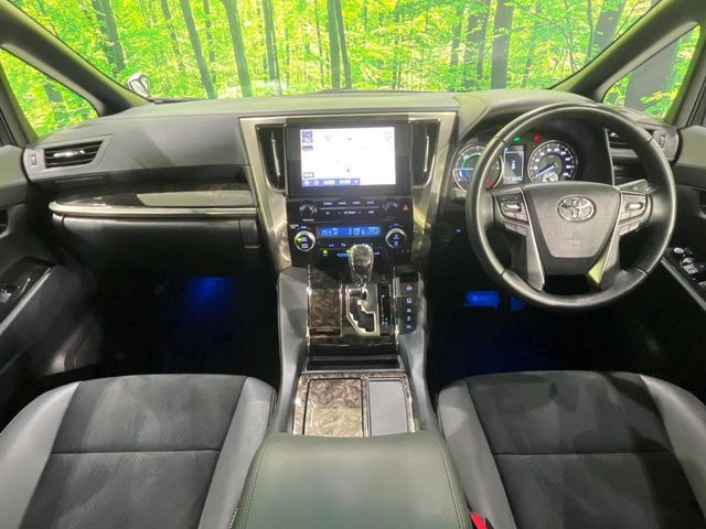 アルファードハイブリッド 2.5 S タイプゴールドIII E-Four 4WD