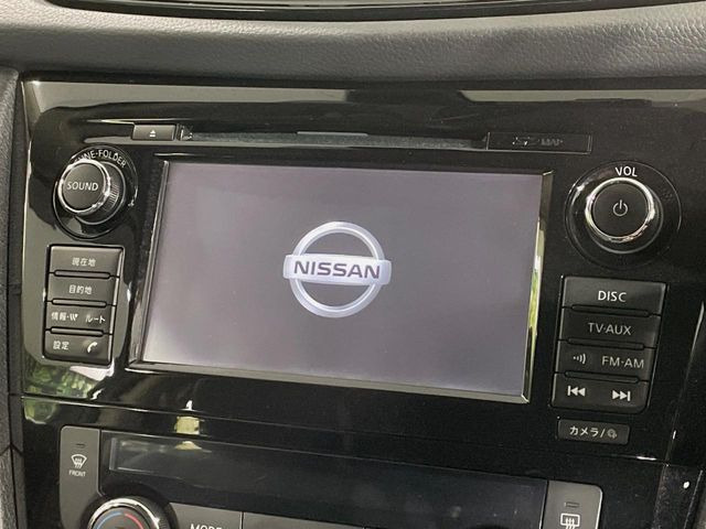【純正ナビ】人気の純正ナビを装備。オーディオ機能も充実しており、Bluetooth接続すればお持ちのスマホやMP3プレイヤーの音楽を再生可能!毎日の運転がさらに楽しくなります!!