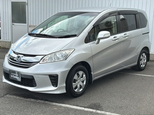 フリード1.5 G プレミアムエディション