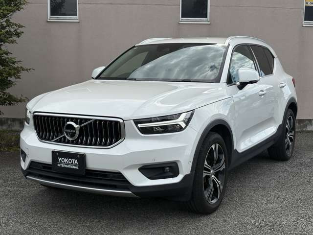 XC40B4 AWD インスクリプション 4WD