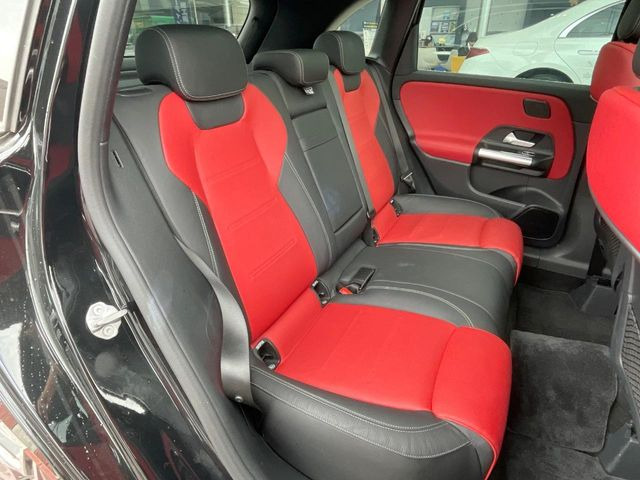 ���㕔���Ȃ��C�ɂȂ�悤�ȃL�Y�E�����ւ��蓙�A�傫�ȃ_���[�W�͂Ȃ��A�ǍD�ȏ�Ԃł��B