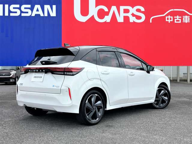 ノートオーラ1.2 G FOUR レザーエディション 4WD
