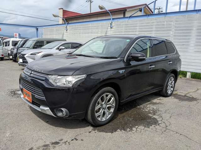 アウトランダーPHEV2.0 G ナビパッケージ 4WD