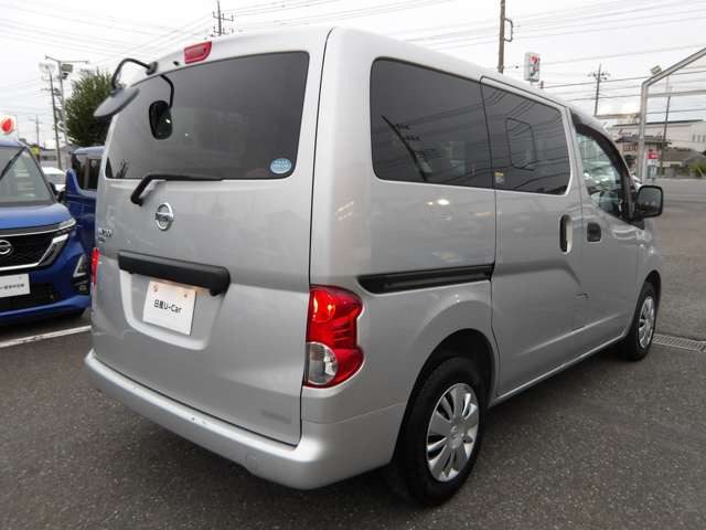 NV200バネットバン1.6 GX