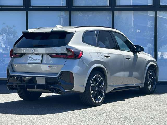 X1M35i xドライブ DCT 4WD