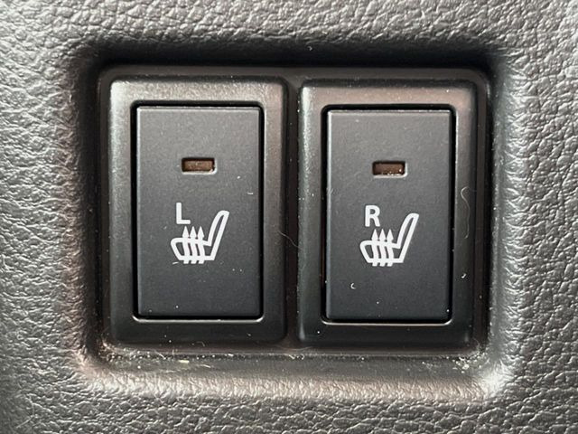 【シートヒーター】寒い日に重宝するシートヒーター!エアコンより早く温まってくれるので寒がりの人も安心ですね♪エアコンの温風は乾燥するから苦手、という方にもをおすすめです。