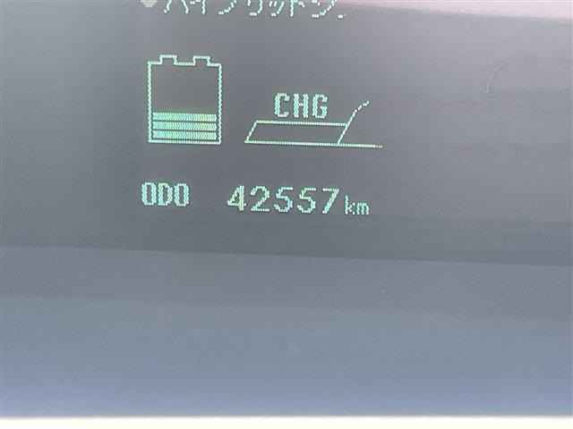 プリウス1.8 S
