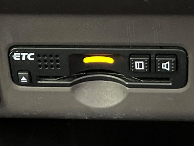 【ETC】高速道路の料金所をストレスなく通過!話題のスポットやサービスエリアに多い「スマートIC」利用時は必須のアイテムです。当店でセットアップを実施、ご納車当日からすぐにご利用いただけます!