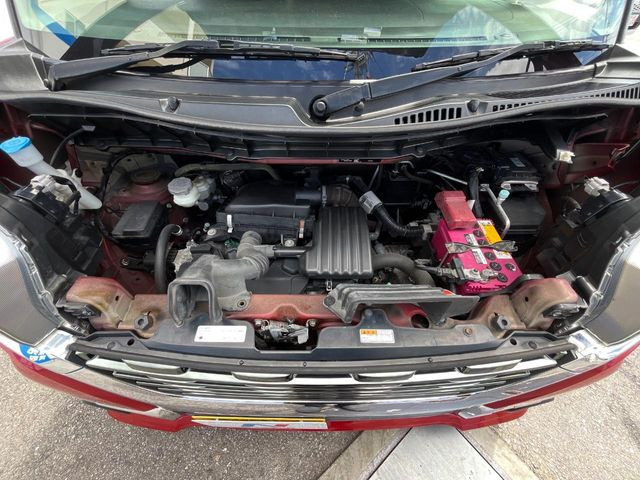 親切・丁寧な専門メカニックスタッフが応対!・車検・点検整備・事故等の修理などアフターサービスも安心。お車のカスタマイズもネクステージのサービススタッフまでご相談ください!