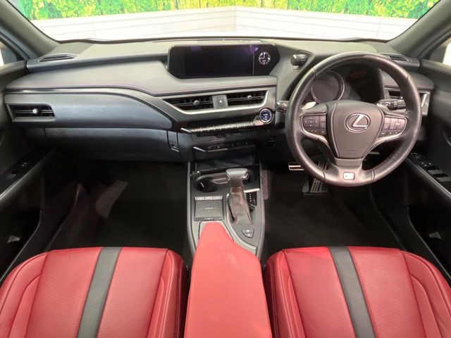 UX250h Fスポーツ