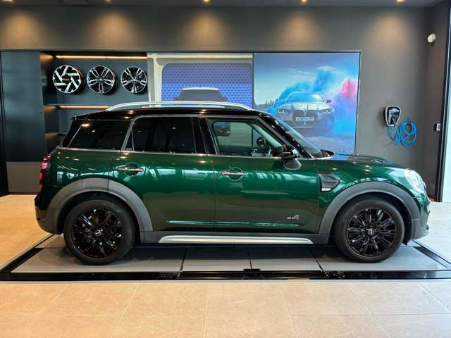 ミニクロスオーバーノーフォーク エディション 4WD