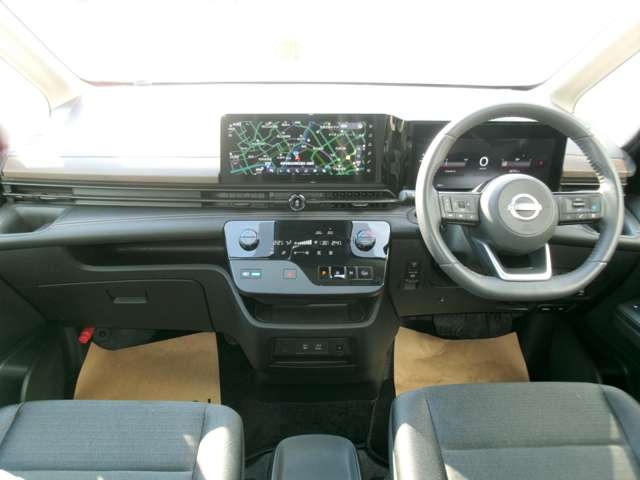 セレナ1.4 e-POWER ハイウェイスターV