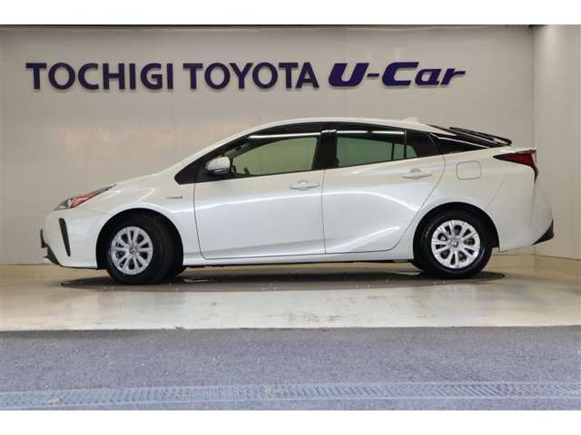 プリウス1.8 S