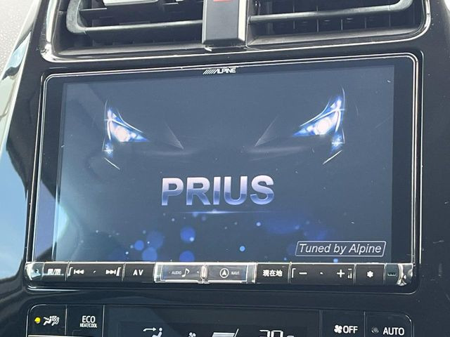 【ナビゲーション】目的地までしっかり案内してくれる使いやすいナビ。Bluetooth接続すればお持ちのスマホやMP3プレイヤーの音楽を再生可能!毎日の運転がさらに楽しくなります!!