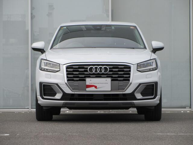 Q21.0 TFSI スポーツ