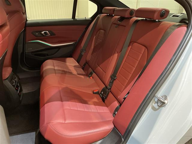 3シリーズセダン320d Mスポーツ