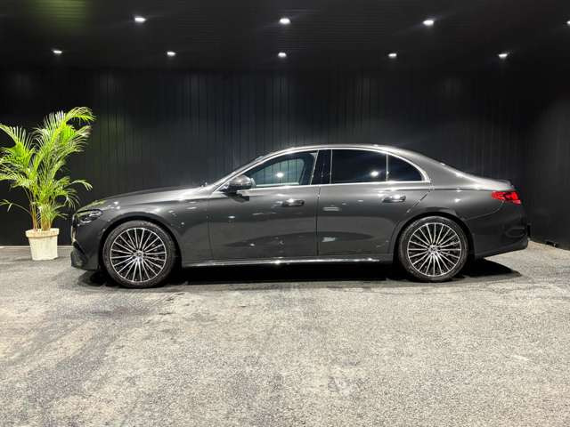 EクラスE220d AMGラインパッケージ (ISG)