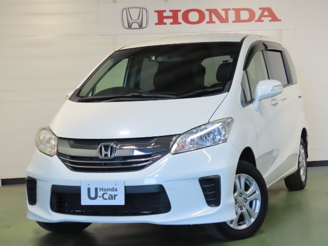 フリード1.5 G プレミアムエディション 4WD
