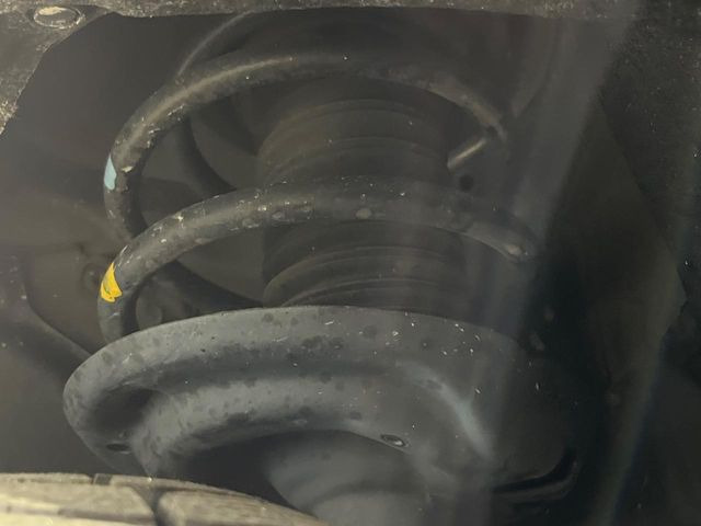 下回りの劣化予防の為の防錆加工の施工も承っております。降雪地域はもちろん、沿岸部にお住いの方や、趣味でマリン・ウィンタースポーツをされる方に大変好評いただいております。