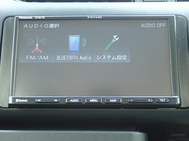 オーディオソースはご覧の通りです。Bluetoothを搭載しています。スマホと連動させると音楽等楽しむことが出来ます。