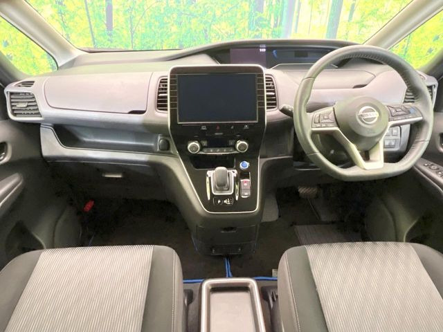 セレナ1.2 e-POWER ハイウェイスターV