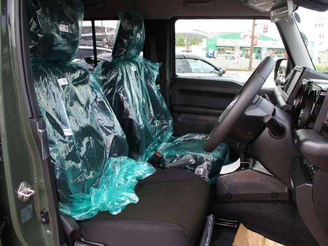 登録済未使用車・MC後2型・デュアルセンサーブレーキサポート?・アダプティブクルーズ(全車速追従機能付)・純正15AW・シートヒーター・LEDヘッドライト