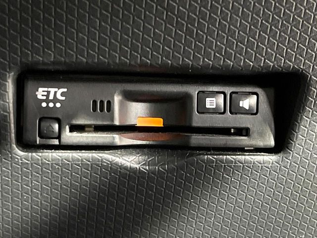 【ETC】高速道路の料金所をストレスなく通過!話題のスポットやサービスエリアに多い「スマートIC」利用時は必須のアイテムです。当店でセットアップを実施、ご納車当日からすぐにご利用いただけます!