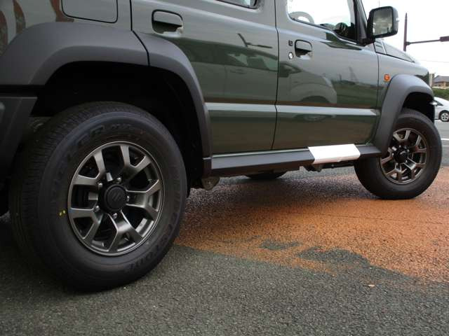 登録済未使用車・MC後2型・デュアルセンサーブレーキサポート?・アダプティブクルーズ(全車速追従機能付)・純正15AW・シートヒーター・LEDヘッドライト