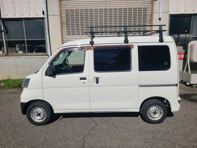 ハイゼットカーゴデラックス ハイルーフ 4WD