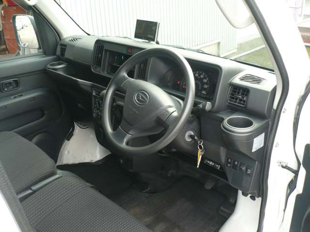 ハイゼットカーゴデラックス SAIII ハイルーフ 4WD
